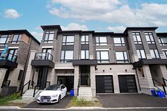 30 Lake Trail Way, Whitby, ON L1M 0E5