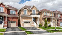 126 Bridlewood Boulevard, Whitby, ON L1R 0N2