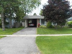 788 Batory Avenue, Pickering, ON L1W 2W3