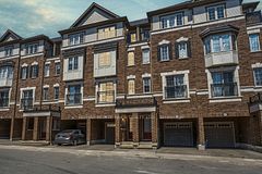 2669 Deputy Minister Path, Oshawa, ON L1L 0M7