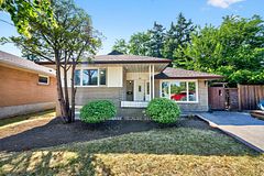 50 Charlemont Crescent, Toronto, ON M1T 1M4