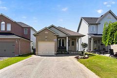 1038 Grandlea Court, Oshawa, ON L1K 2N1