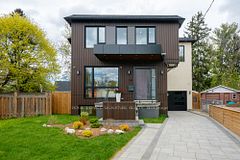 24 Merritt Road, Toronto, ON M4B 3K5