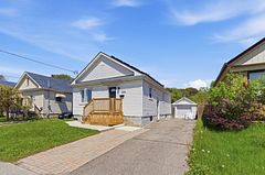 203 Park Road S (Lower), Oshawa, ON L1J 4H1