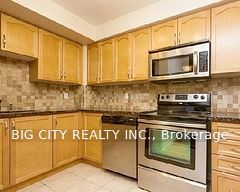 20 Mendelssohn Street 9, Toronto, ON M1L 0G6