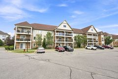 124 Aspen Springs Drive 204, Clarington, ON L1C 0G8