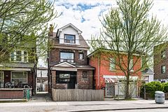 669 Greenwood Avenue, Toronto, ON M4J 4B3