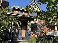 553 Broadview Avenue Upper, Toronto, ON M4K 2N7