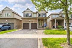 23 Holyrod Drive, Clarington, ON L1E 0G8