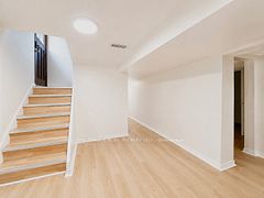 39 Commons Drive Lower, Toronto, ON M1T 1E3