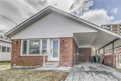 9 Merrian Road Main, Toronto, ON M1K 3M6