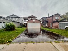 1508 Major Oaks Road, Pickering, ON L1X 2M1
