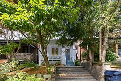 192 Wineva Avenue, Toronto, ON M4E 2T4