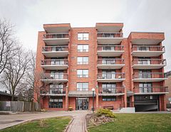 3734 St Clair Avenue E 203, Toronto, ON M1M 1T7