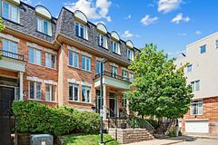 18 Sargent Lane, Toronto, ON M4E 3T9