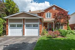 24 Strathmanor Drive, Clarington, ON L1C 4L3