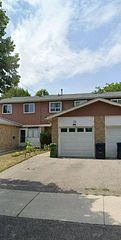 111 Bradstone Square, Toronto, ON M1B 1W1