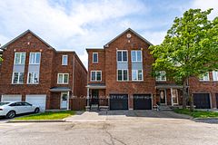 1995 Pine Grove Avenue 12, Pickering, ON L1V 6W4