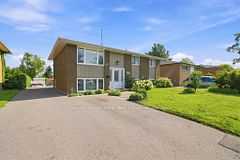 317 Dwight Avenue, Oshawa, ON L1J 1K8