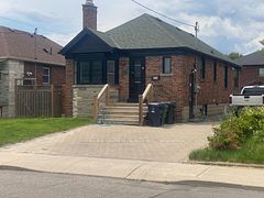 36 Athlone Road, Toronto, ON M4J 4H4