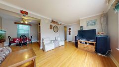 256 Ferris Road, Toronto, ON M4B 1H6