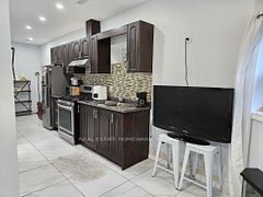 141 Coxwell Avenue Lower, Toronto, ON M4L 3B4