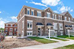 6 Nady Lane, Clarington, ON L1B 0X1
