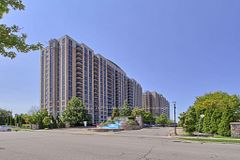18 Mondeo Drive 1323, Toronto, ON M1P 5C8