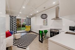 123 Woodbine Avenue 121, Toronto, ON M4L 3V8