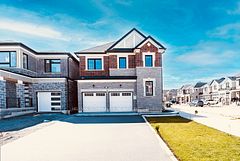 1483 Mockingbird Square, Pickering, ON L1X 0N8