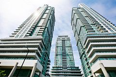 60 Town Centre Court 2402, Toronto, ON M1P 0B1