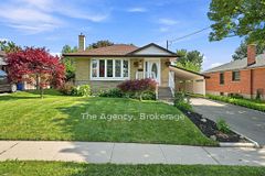 703 Newman Crescent, Whitby, ON L1N 1M7