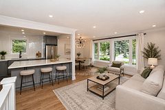 25 Lyncroft Drive Main, Toronto, ON M1E 1X6