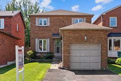 24 Fernbank Place, Whitby, ON L1R 1S9