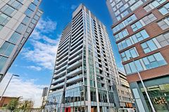 15 Baseball Place 920, Toronto, ON M4M 0E6