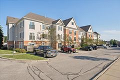 106 Aspen Springs Drive 301, Clarington, ON L1C 5N6