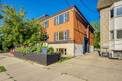 882 Broadview Avenue Unit 1, Toronto, ON M4K 2R1
