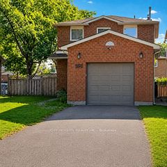 164 Daniels Crescent, Ajax, ON L1T 1Z3