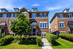 474 Meadowglade Road, Clarington, ON L1E 0E9