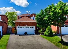 20 Old Colony Drive, Whitby, ON L1R 2A3