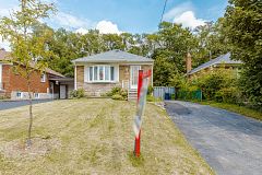 23 Rensburg Drive, Toronto, ON M1K 3A2