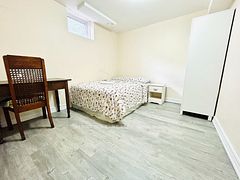 38 challenger Court, Toronto, ON M1C 4Z4