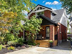 761 Sammon Avenue S, Toronto, ON M4C 2E6