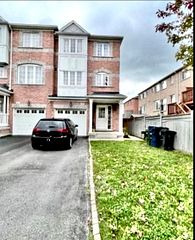 11 Etienne Street Lower, Toronto, ON M1L 0A2