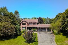 3 Taunus Court, Clarington, ON L1C 4H5