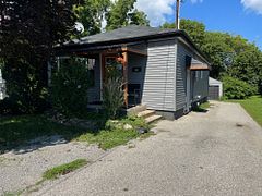 293 Oshawa Boulevard N, Oshawa, ON L1G 5T2