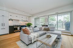 1888 Queen Street E 211, Toronto, ON M4L 1H3