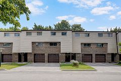 2020 Pharmacy Avenue 23, Toronto, ON M1T 1H8