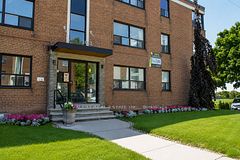 3015 Queen Street E C1, Toronto, ON ON M1N 1A2