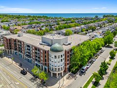 1733 Queen Street E 424, Toronto, ON M4L 6S9